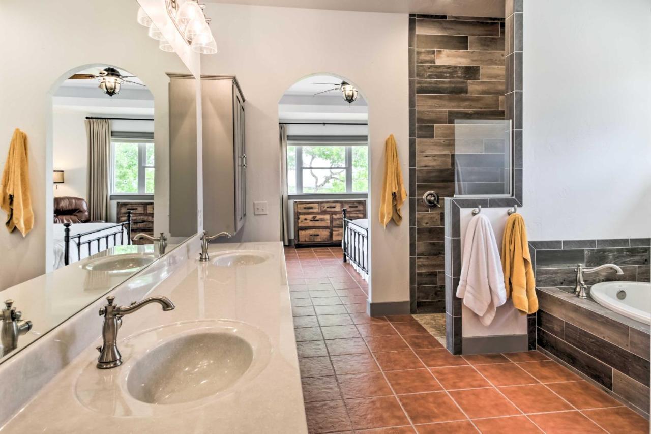 Villa Ladera Wimberley Estate On 13 Acres With Hot Tub Exterior foto